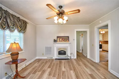 112 Cobb St, Easley, SC 29640 photo 7