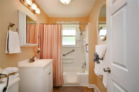 112 Cobb St, Easley, SC 29640 photo 23