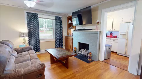206 E 3rd Ave, Easley, SC 29640 photo 3