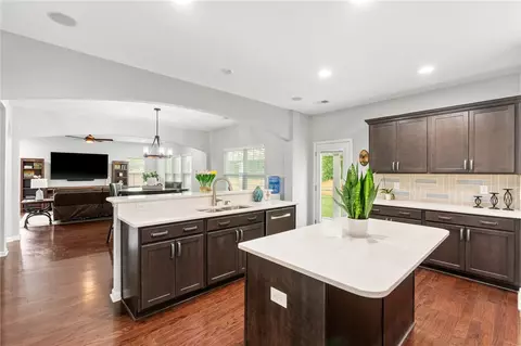 344 Avendell Dr, Easley, SC 29642 photo 9
