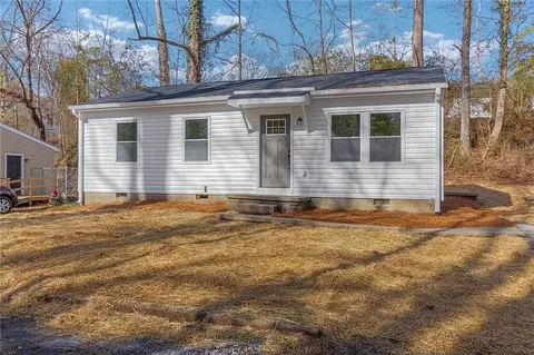 1210 Gantt St, Pendleton, SC 29670