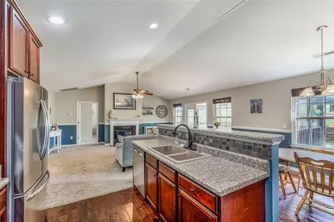 313 Midland Dr, Easley, SC 29640 photo 7