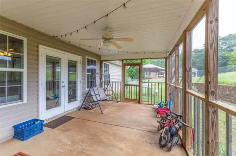 313 Midland Dr, Easley, SC 29640 photo 23