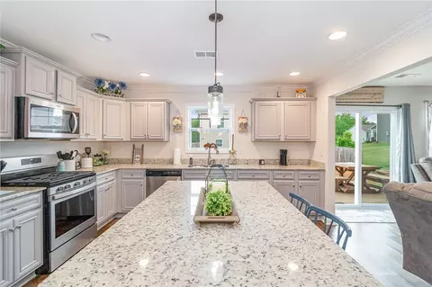148 Sunny Point Loop, Central, SC 29630 photo 8