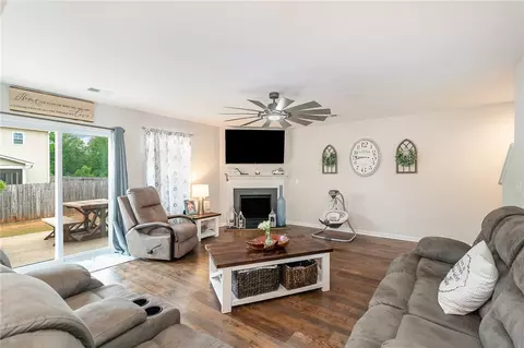 148 Sunny Point Loop, Central, SC 29630 photo 5