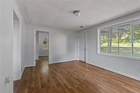 10 Riley St, Honea Path, SC 29654 photo 5