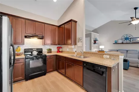 91 Caledonia Dr, Easley, SC 29642 photo 12