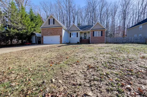 164 Rusty Ln, Easley, SC 29642 photo 2