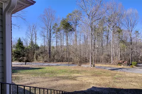 164 Rusty Ln, Easley, SC 29642 photo 4