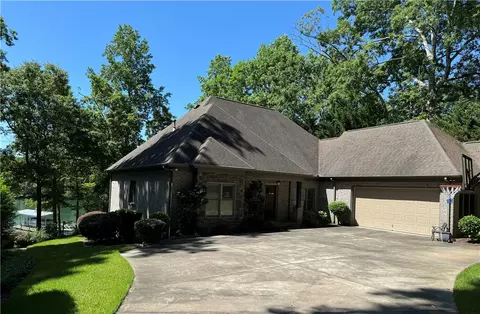 130 Woods Dr, West Union, SC 29696
