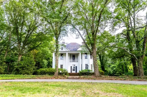 127 Oakhurst Cir, Central, SC 29630