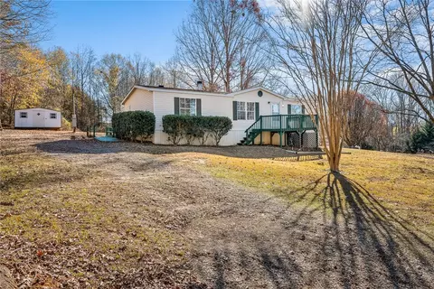 509 Farmer St, Starr, SC 29684 photo 4