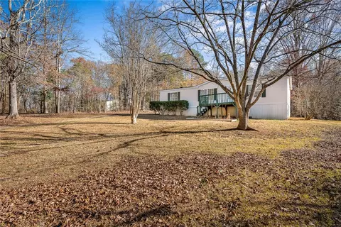 509 Farmer St, Starr, SC 29684 photo 2