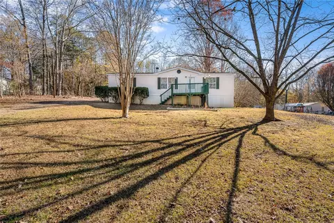 509 Farmer St, Starr, SC 29684 photo 3