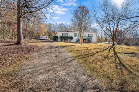 509 Farmer St, Starr, SC 29684 photo 5