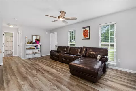 1013 Farmer Rd, Starr, SC 29684 photo 4