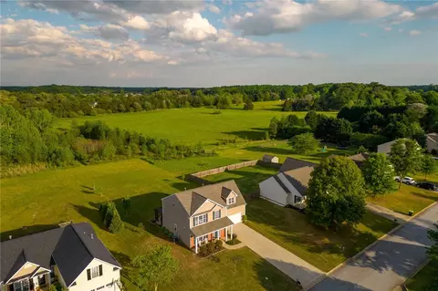 172 Largess Dr, Piedmont, SC 29673