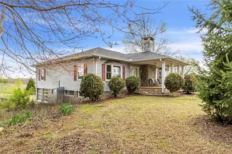 681 Hester Store Rd, Easley, SC 29640 photo 2