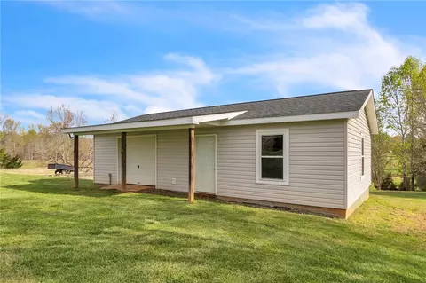 681 Hester Store Rd, Easley, SC 29640 photo 32