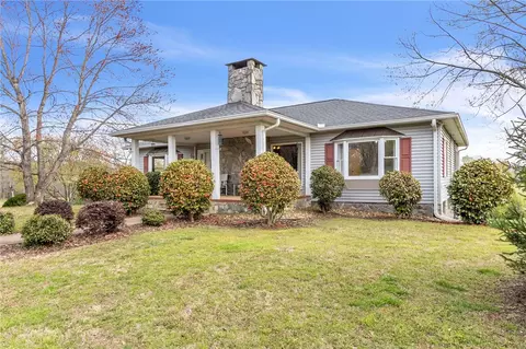 681 Hester Store Rd, Easley, SC 29640 photo 38