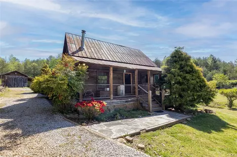 471 Brasstown Rd, Westminster, SC 29693