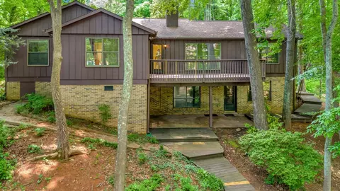 205 Apollo Dr, Seneca, SC 29672 photo 3