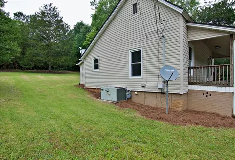 204 Aiken St, Central, SC 29630 photo 24