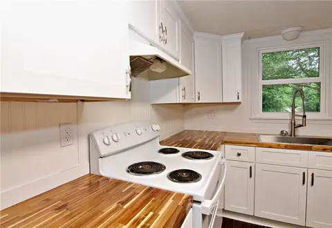 204 Aiken St, Central, SC 29630 photo 9