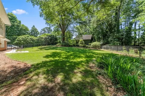 1300 Stonehurst Dr, Anderson, SC 29621 photo 32