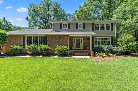 1300 Stonehurst Dr, Anderson, SC 29621