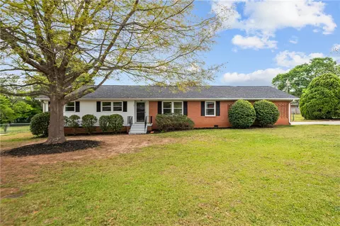 107 Brewton Ct, Anderson, SC 29621