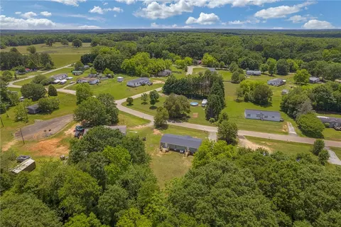 202 Jalan Dr, Williamston, SC 29697 photo 34