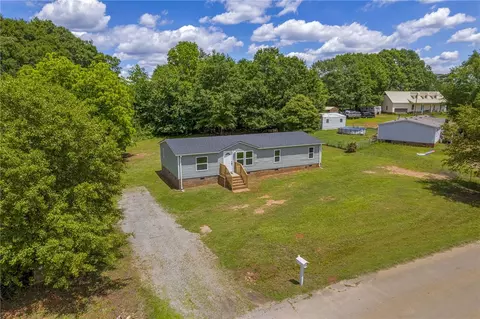 202 Jalan Dr, Williamston, SC 29697 photo 32