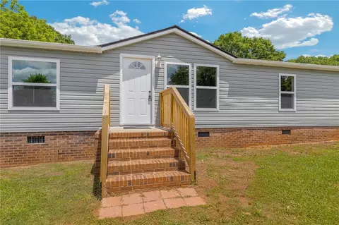 202 Jalan Dr, Williamston, SC 29697 photo 5
