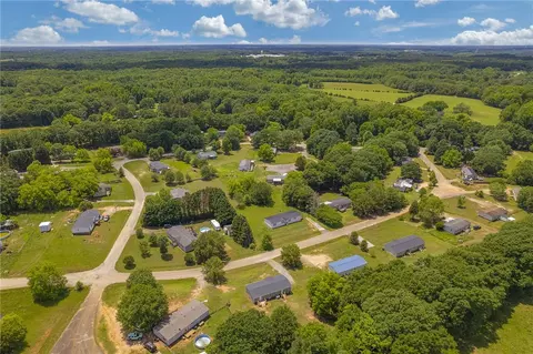 202 Jalan Dr, Williamston, SC 29697 photo 36