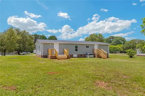 202 Jalan Dr, Williamston, SC 29697 photo 31