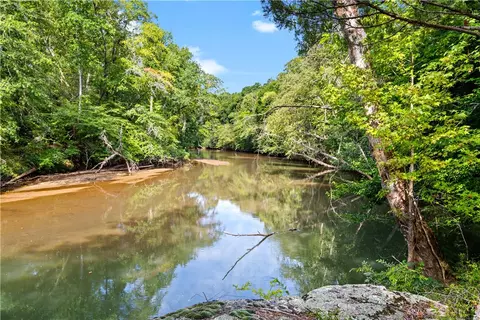 1391 Harrelson Rd, Pauline, SC 29374