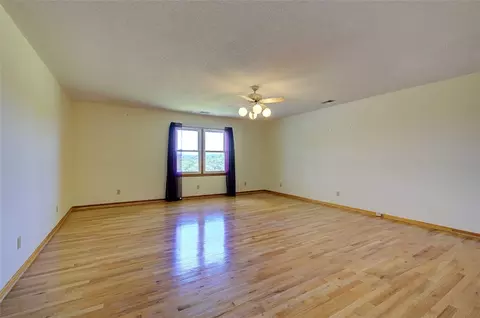 Living - 245 Stephens Rd, Pickens, SC 29671 photo 9 of 9