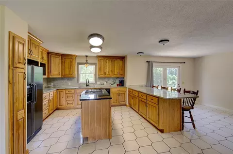 Kitchen - 245 Stephens Rd, Pickens, SC 29671 photo 2 of 2