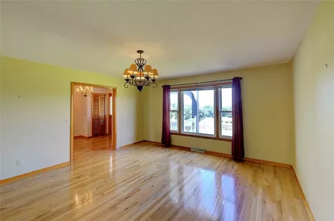 Living - 245 Stephens Rd, Pickens, SC 29671 photo 3 of 9