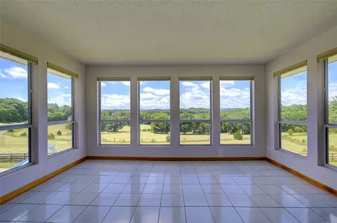 Living - 245 Stephens Rd, Pickens, SC 29671 photo 5 of 9