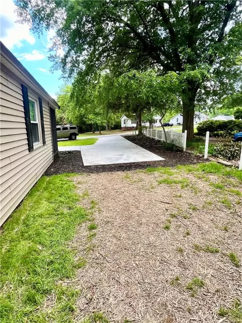 29 Payne Dr, Williamston, SC 29697 photo 14