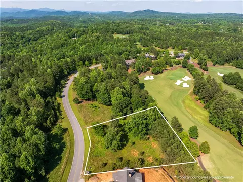 614 Cliffs Vista Pkwy, Six Mile, SC 29682