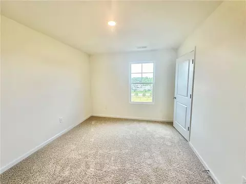 Bedroom - 462 Seaborn Cir, Pendleton, SC 29670 photo 3 of 4