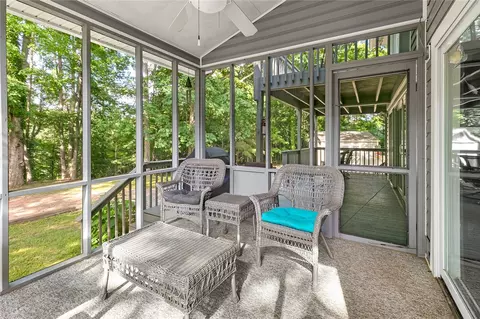 124 Peninsula Point Rd, Starr, SC 29684 photo 11