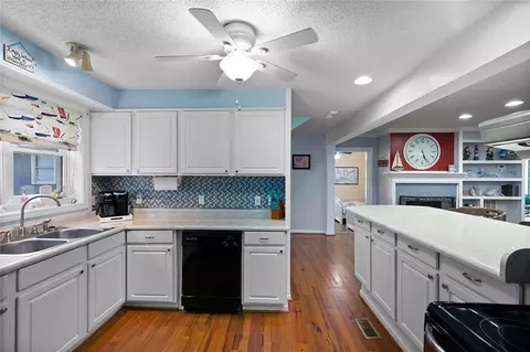 124 Peninsula Point Rd, Starr, SC 29684 photo 16