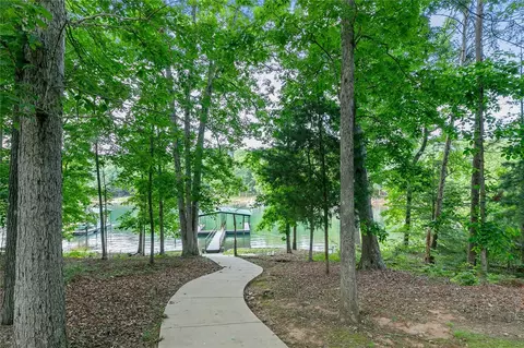124 Peninsula Point Rd, Starr, SC 29684 photo 31