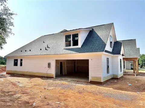 Exterior - 246 Saw Mill Rd, Honea Path, SC 29654 photo 4 of 7