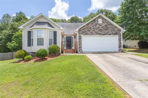 128 Ramsey St, Lavonia, GA 30553