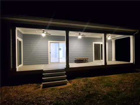 904 Cherry St, Pendleton, SC 29670 photo 4